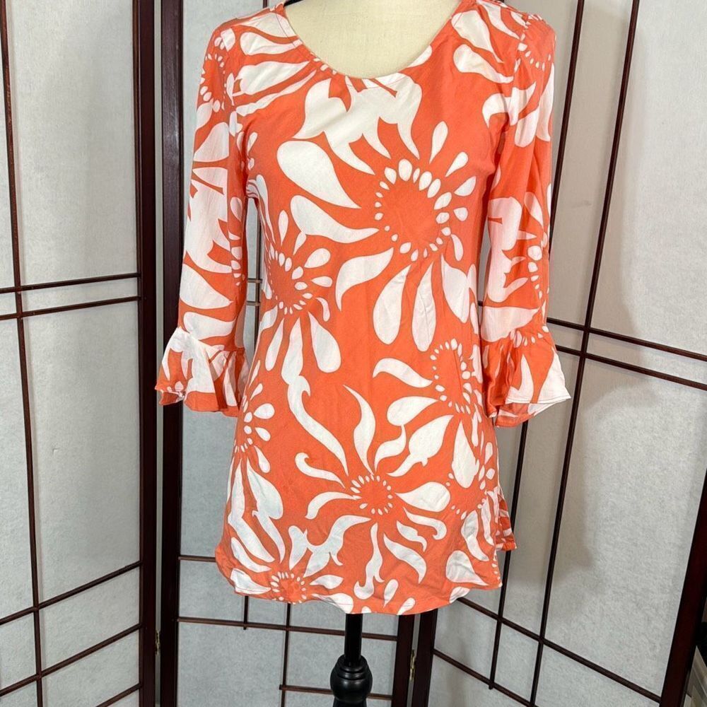 Escapada 3/4 ruffle sleeve coral tunic XS